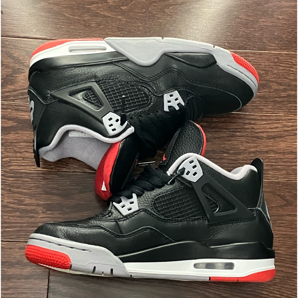 LIGHTLY USED Reimagined Bred 4s - 6y/7.5w TAG INCLUDED!! Box included!